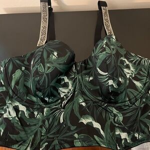 Victoria’s Secret bustier